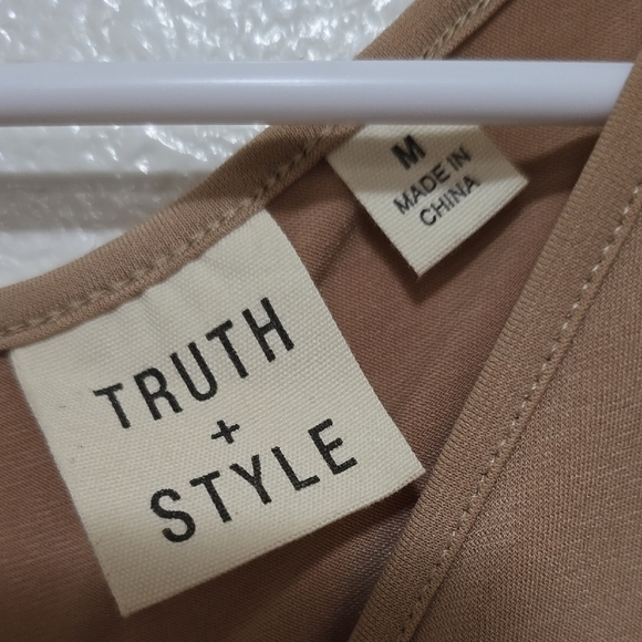 Truth Stylish Tan Garment - Picture 3 of 5